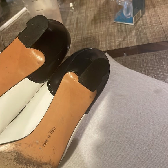 Salvatore Ferragamo Shoes - Picture 6 of 8